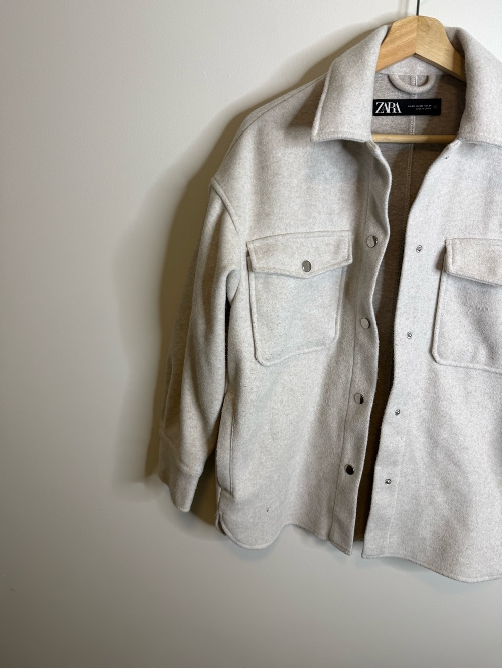 Zara Cream Utility Shacket with Front Flap Pockets sweater jackets size xs - Picture 2 of 7